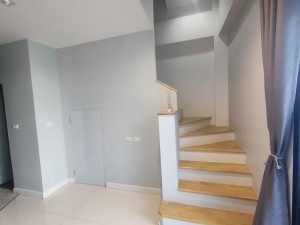 โฮมออฟฟิศ ขาย โฮม3ชั้นเหมาะสำหรับทำโฮมออฟฟิศ HomeOffice-For-sale-Ratchada32,Chokchai4, ลาดพร้าว ทำเลเลียบด่วนเกษตรนวมินทร์รัชดา32 Wanghin,Naknivas